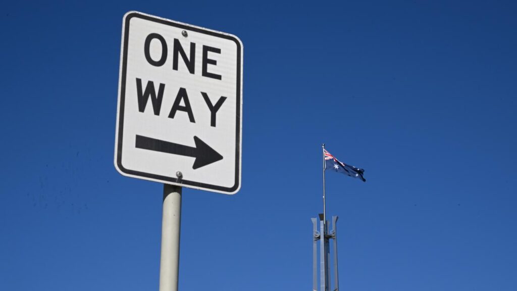 Industry wants the federal government to direct a nationally consistent response to the fuel crisis.
