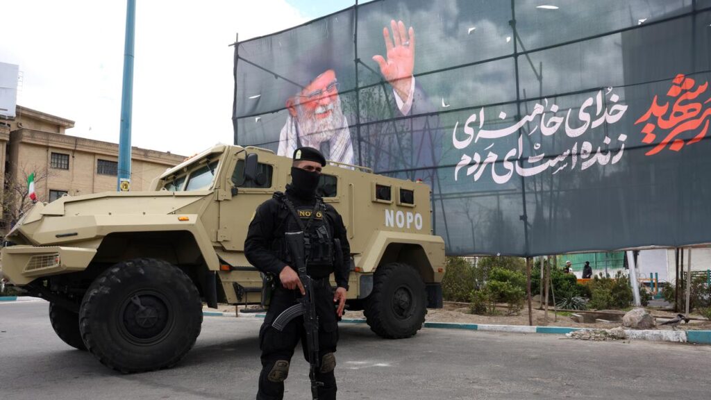 Iranian authorities say they have received US peace proposals via intermediaries.
