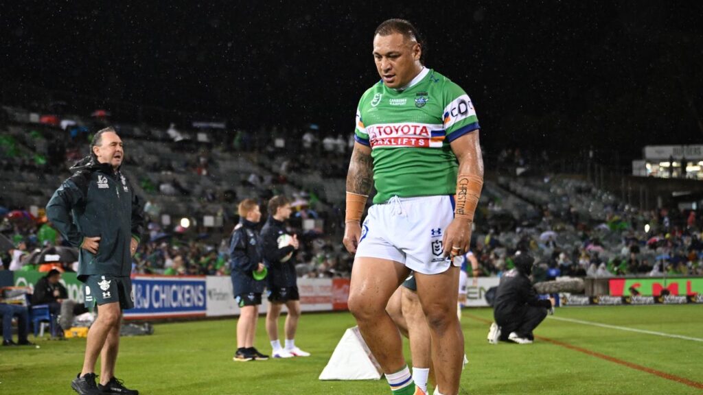 Josh Papali’i has been hit with a one-match ban for his high shot on Bulldog Samuel Hughes.
