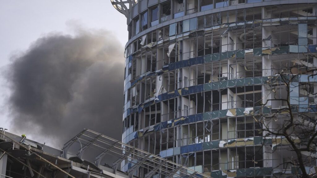 Drone attacks have escalated amid a pause in US-mediated talks between Moscow and Kyiv.
