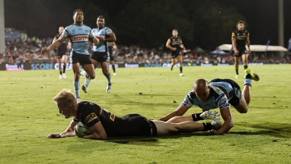 Tom Jenkins bagged another try double as Penrith thumped Cronulla.

