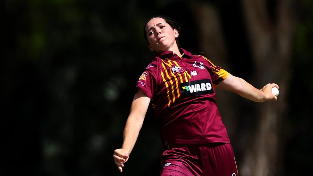 Queensland fast bowler Lucy Hamilton has been named for her Australia debut.
