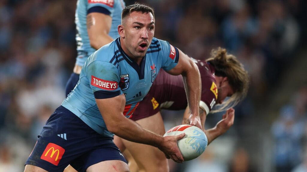 Tough NSW Origin hooker Reece Robson is poised to make his Sydney Roosters debut following injury.
