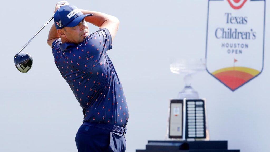 Fortmer US Open champion Gary Woodland claimed his first win in almost 7 years at the Houston Open.
