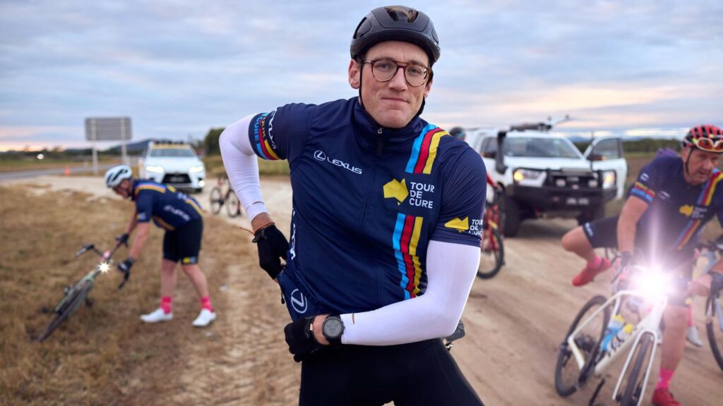 Mack Horton is gearing up to cycle across Tasmania to raise money for cancer research.
