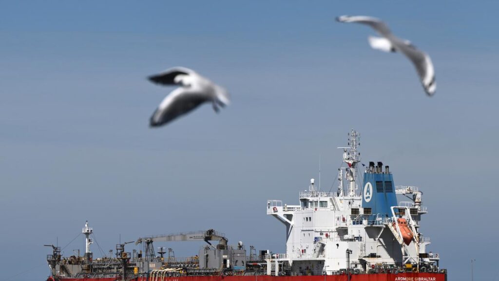 The United States has not asked Australia to send a ship to the Strait of Hormuz.
