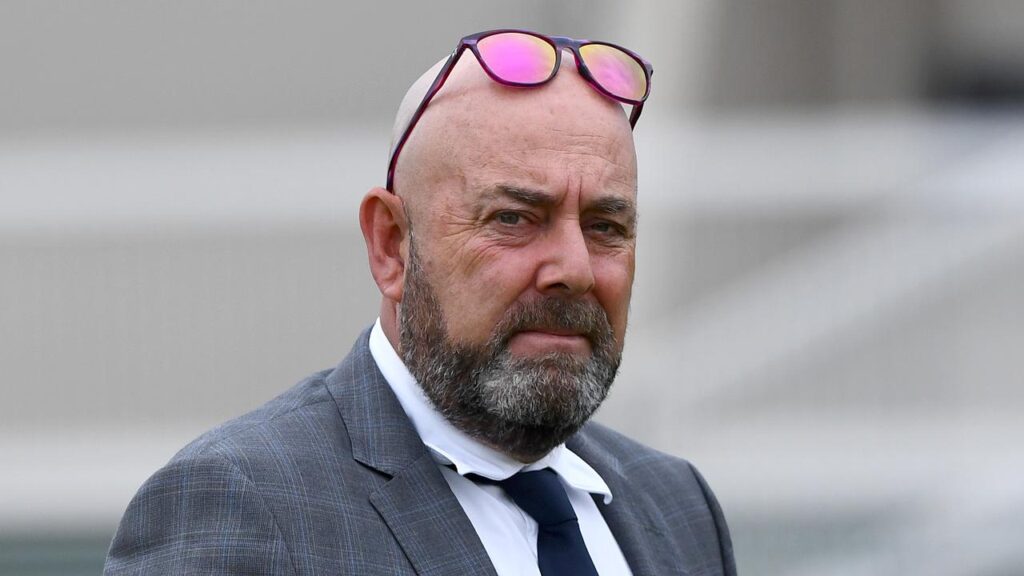 Former Australia and Brisbane Heat coach Darren Lehmann has extended his stay at Northamptonshire.
