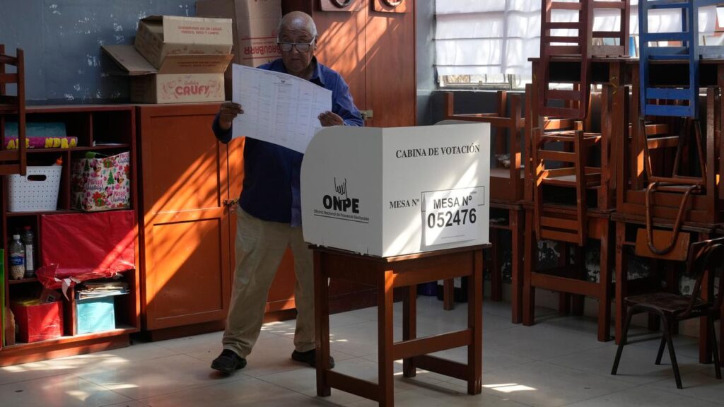 Peru may have to stage a runoff vote if there is no clear winner among presidential contenders.
