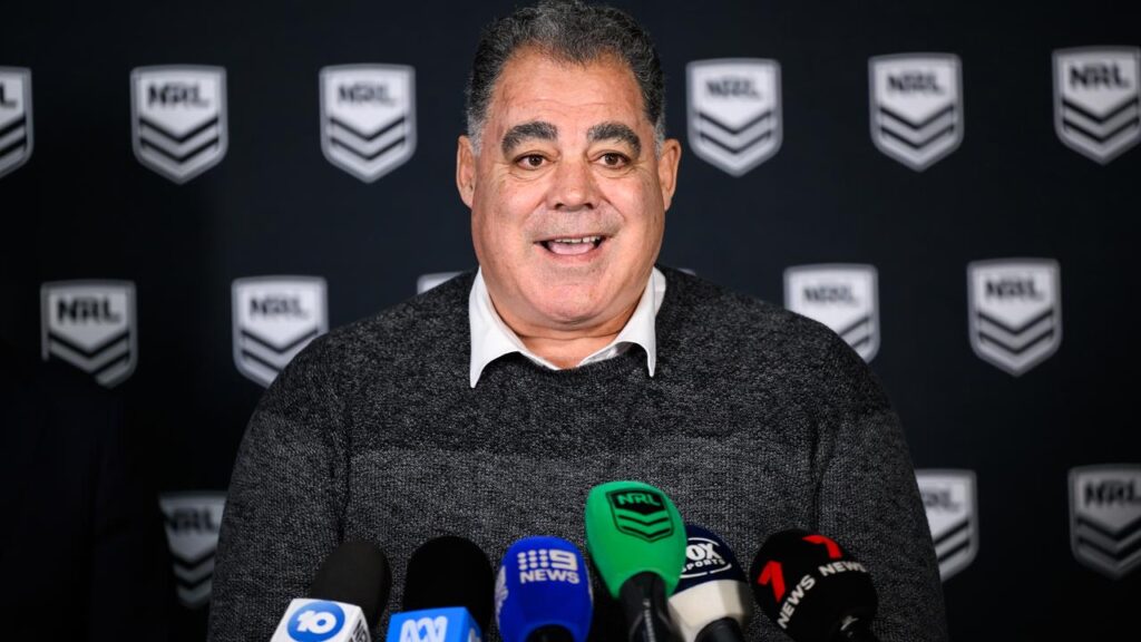 Coach Mal Meninga has poured cold water on rumours of infighting among officials at the Perth Bears.
