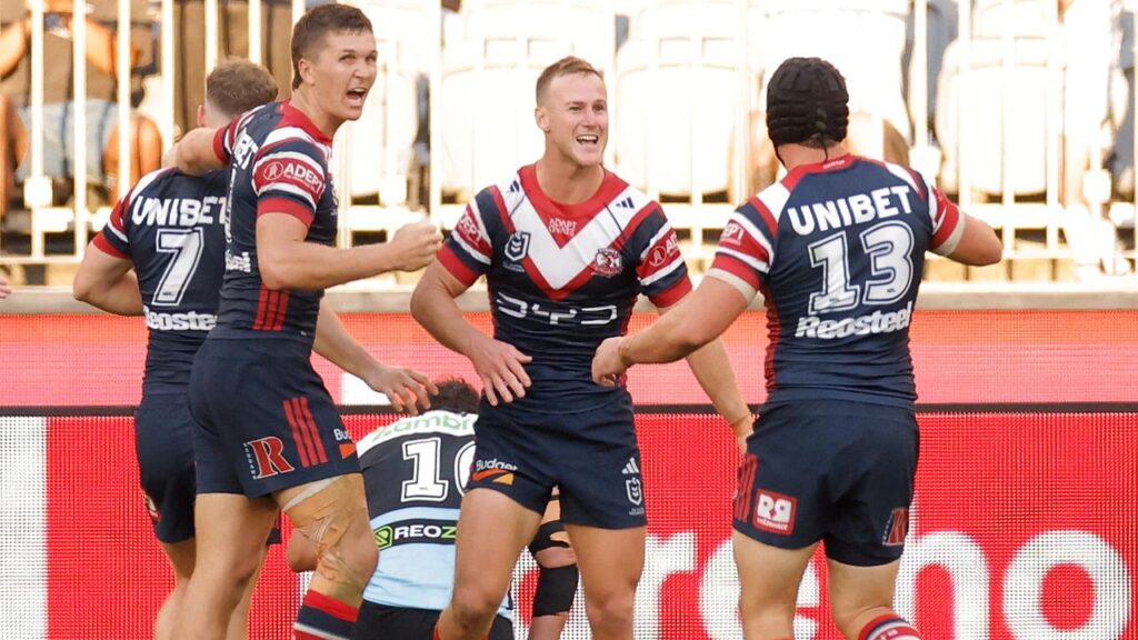 Daly Cherry-Evans (c) brought up his 100th NRL try as he bagged a double for the Roosters.
