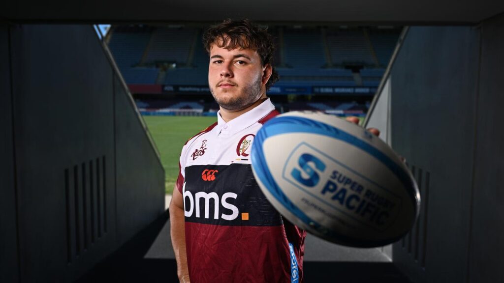 Rising star Massimo De Lutiis is in demand and Queensland face a fight to keep him.
