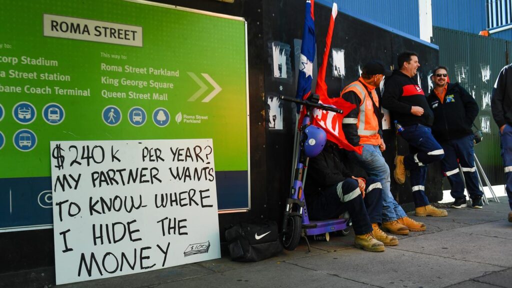 Union action at a transport project cost more than half a billion dollars, a construction firm says.
