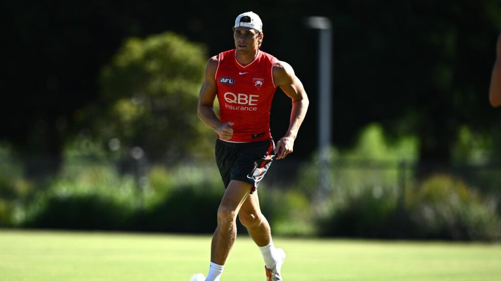 Charlie Curnow has been backed to follow the Lance Franklin route to success at Sydney.
