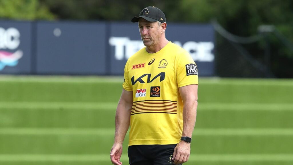 Ex-Broncos assistant coach John Cartwright is leaving Super League club Hull at season’s end. 
