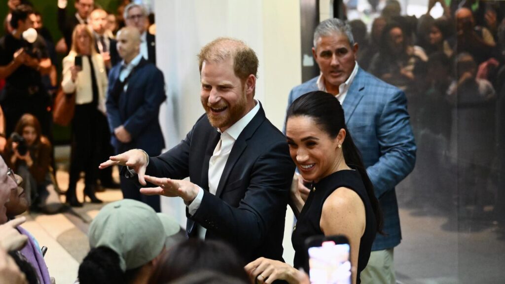 Harry and Meghan met families and children at Melbourne’s Royal Children’s Hospital on Tuesday.
