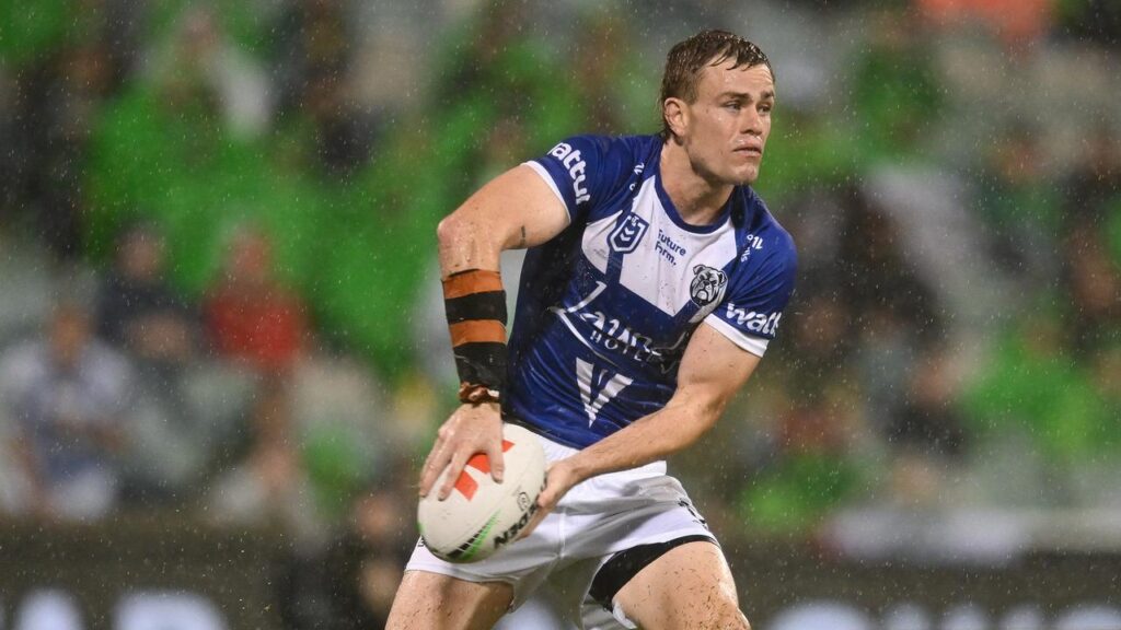 Lachlan Galvin has been urged to simplify his game to help Canterbury in attack. 
