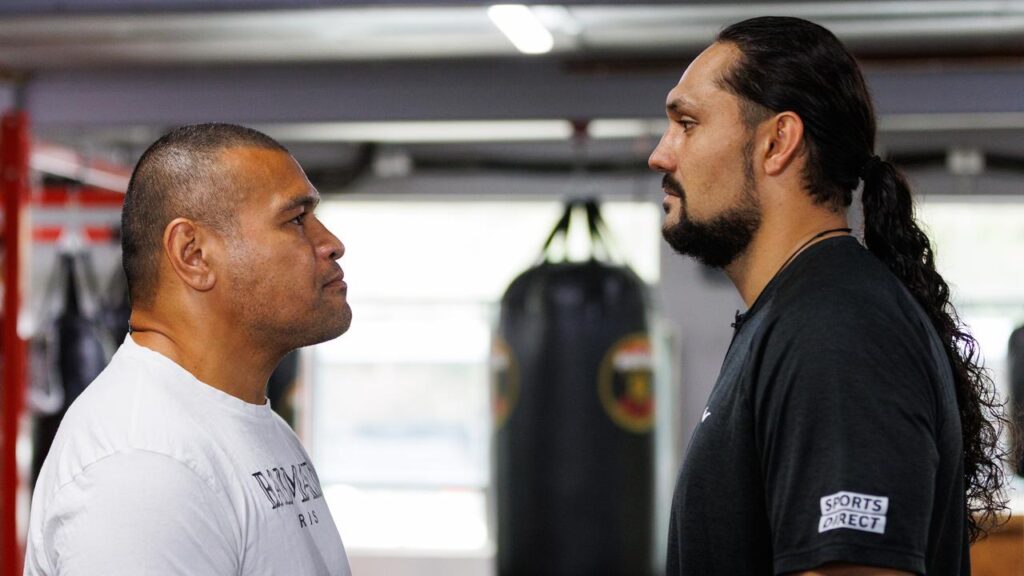Teremoana Teremoana (r) will face fellow Australian heavyweight Bowie Tupou (l) on April 29. 
