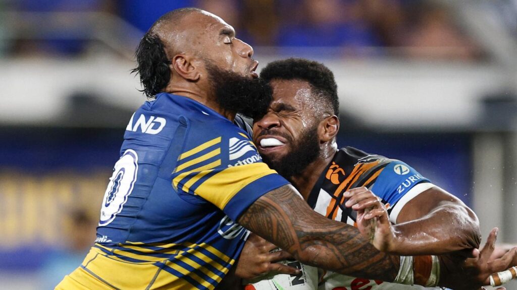 Sunia Turuva (right) has signed for Wests Tigers until the end of 2030.
