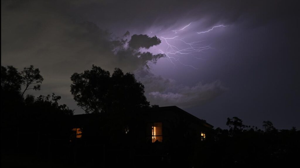 A dynamic and unstable weather system is expected to bring heavy falls in the coming days.
