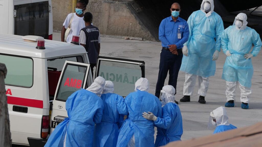Health workers in protective gear have evacuated three patients from the MV Hondius cruise ship.
