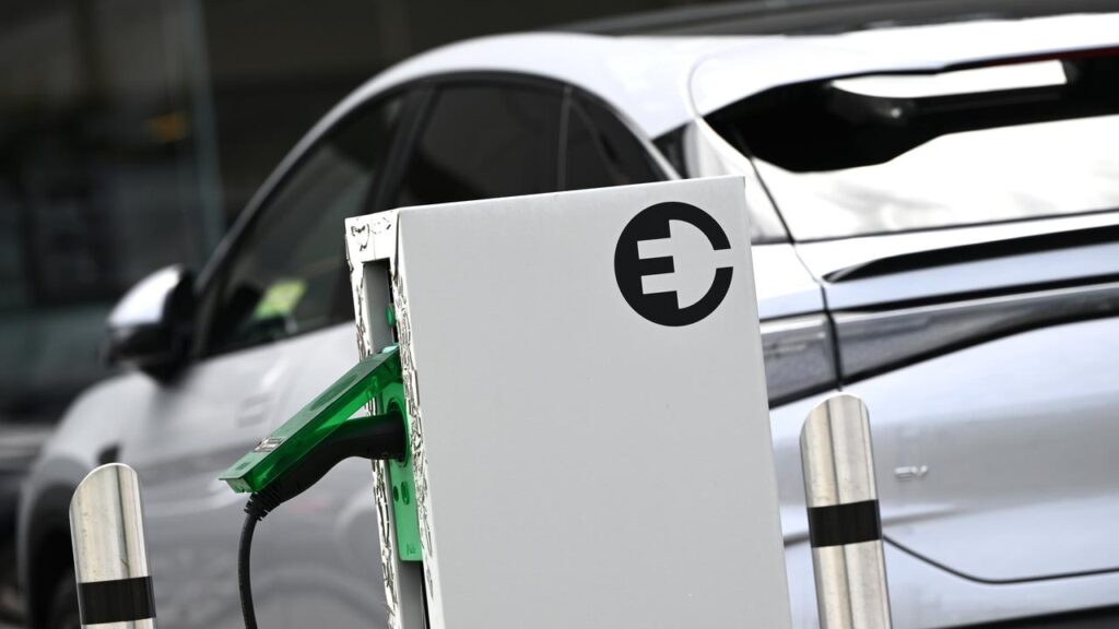 A tax break for electric vehicles will be transitioned to a 25 per cent discount.
