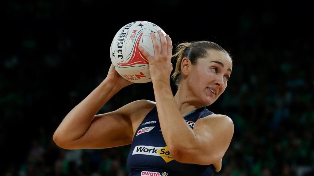 Shooter Sophie Garbin has dominated in the Melbourne Vixens’ win over the NSW Swifts. 
