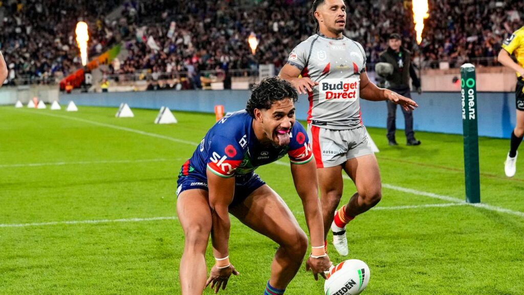 Alofiana Khan-Pereira can’t stop smiling and scoring tries since leaving the Titans for New Zealand.
