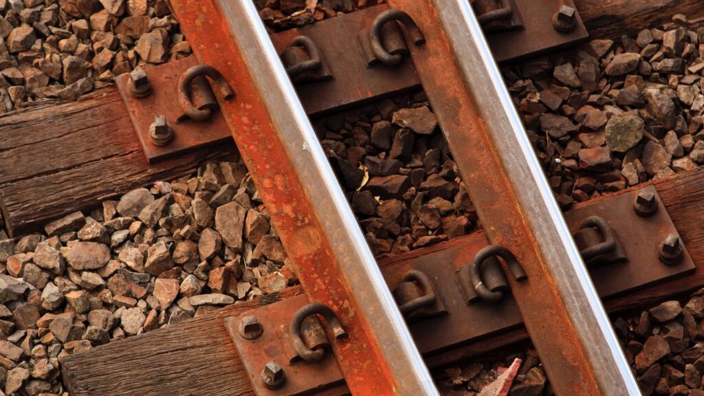 The government is now set to upgrade the Australian Rail Track Corporation network.
