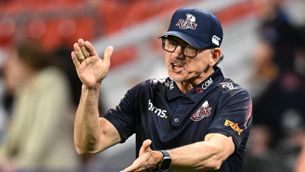 Les Kiss will have an input into Wallabies selections before taking the reins as national coach.
