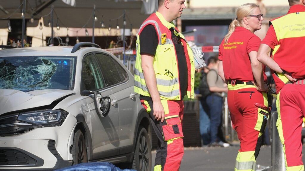 A car hit pedestrians in Grimmaische Strasse, a street that leads into Leipzig’s shopping area.
