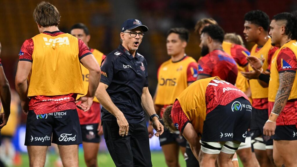 Departing Queensland coach Les Kiss and the Reds are all focussed for the Super Rugby run-in.
