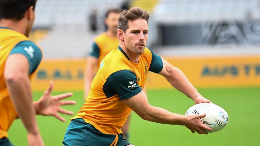 Bernard Foley will be looking to bow out by winning the Japan Rugby League One grand final. 
