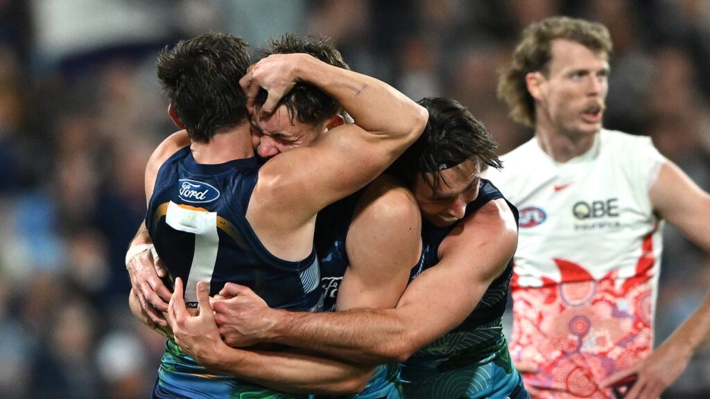 Geelong have continued their impressive form with a 27-point win over the Swans at GMHBA Stadium.
