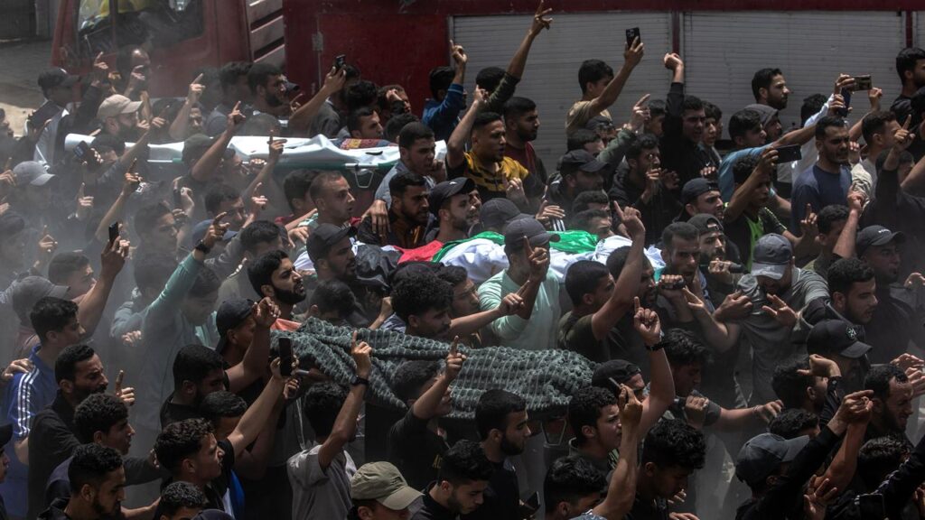 A joint ​funeral has been held in Gaza City for Izz al-Din al-Haddad, his wife and their daughter.
