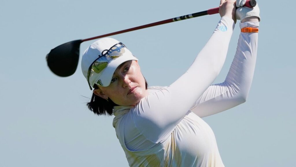 Australia’s Karis Davidson remains in reach of winning the Women’s PGA Championship.
