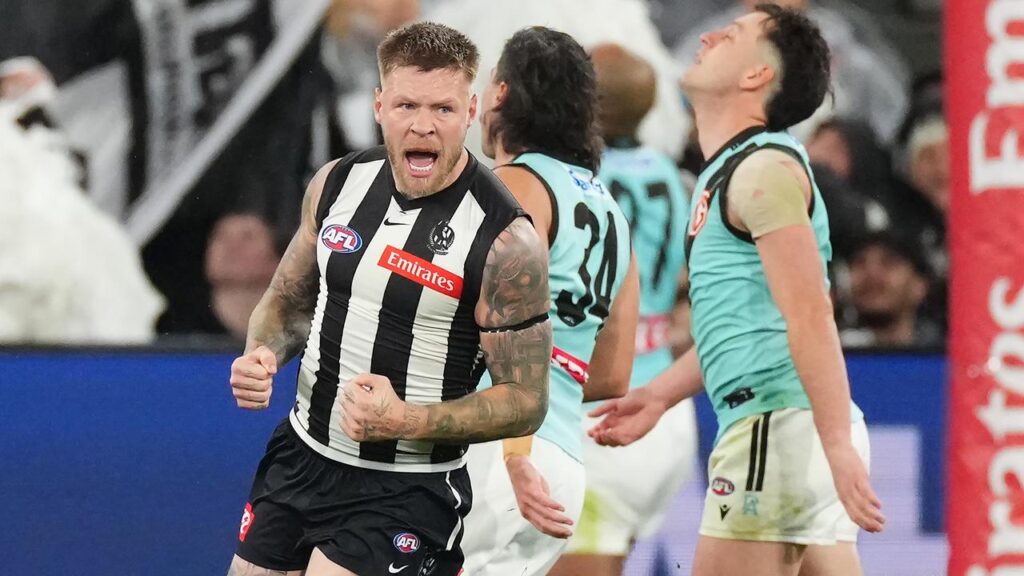 Jordan De Goey kicked three goals and had 26 possessions in Collingwood’s win at the MCG.
