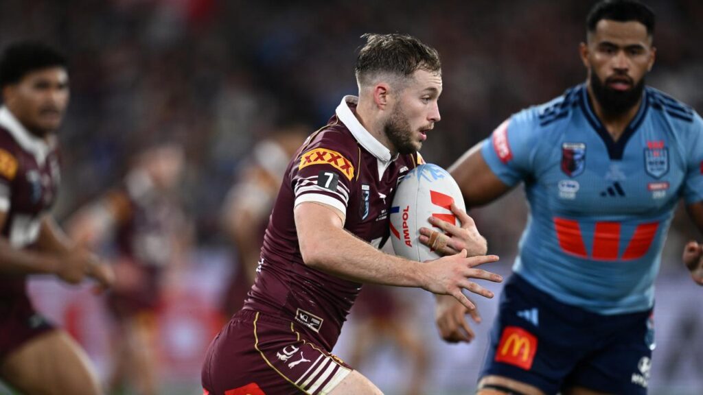 Sam Walker has been hailed for his Origin brilliance by a former Maroons’ great.
