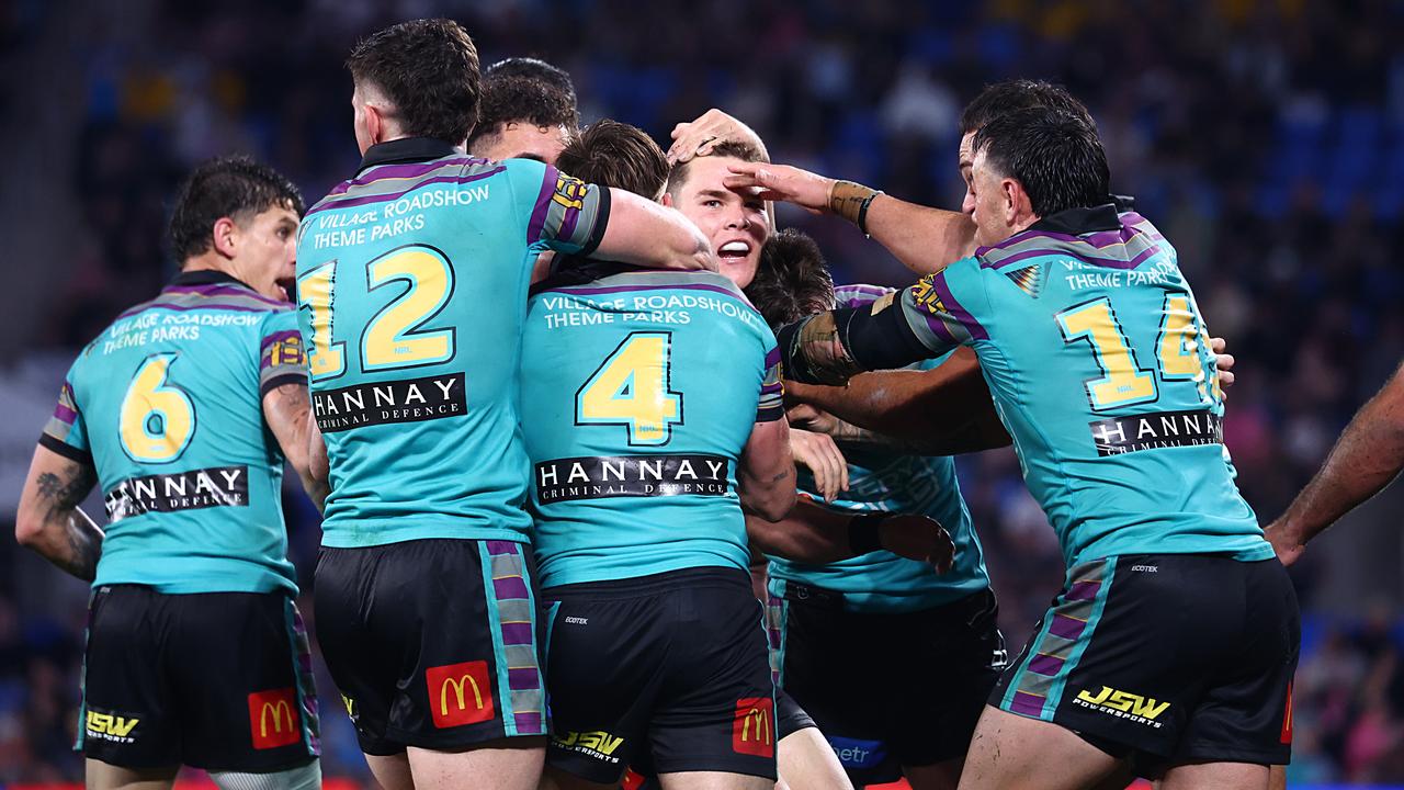 Titans players celebrating.