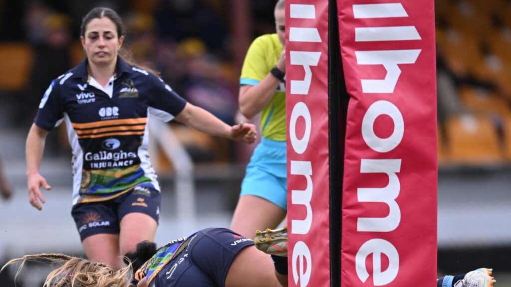 Kaitlan Leaney scored two first half tries to help set up NSW’s Super W win over the Brumbies.
