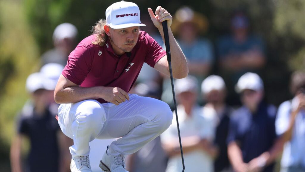 Australian star Cameron Smith is playing a key role in lining up investors to save LIV Golf.
