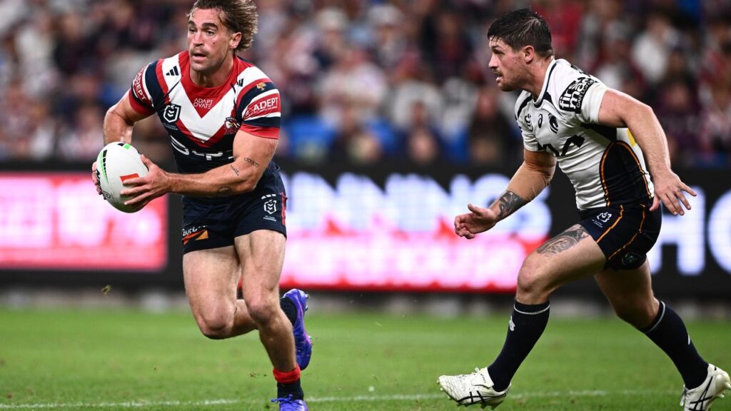 Connor Watson (left) intends to end his Sydney Roosters stint on a high with premiership glory.
