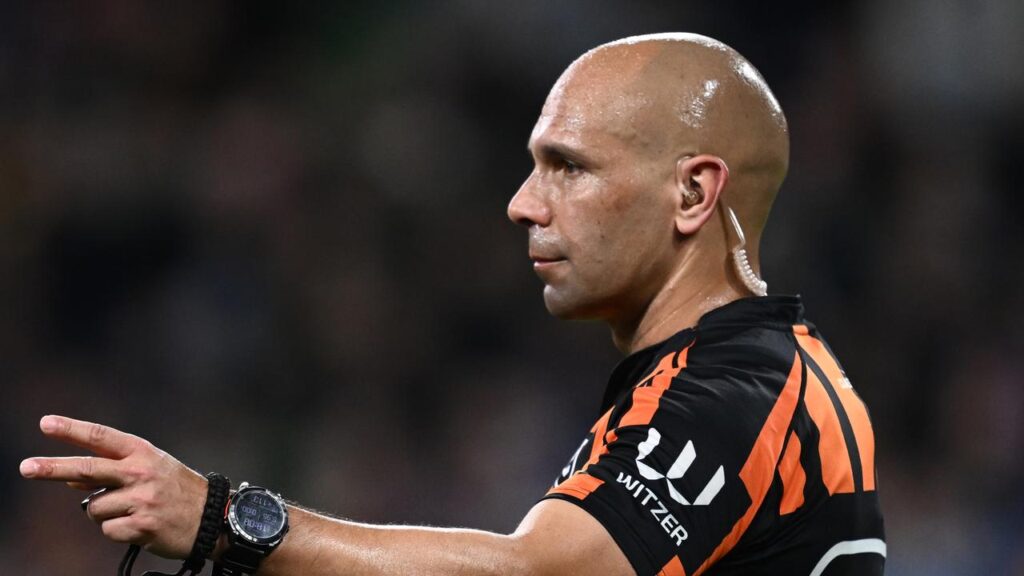 Ashley Klein’s gambling debts have been made public and both Origin coaches are supporting him.
