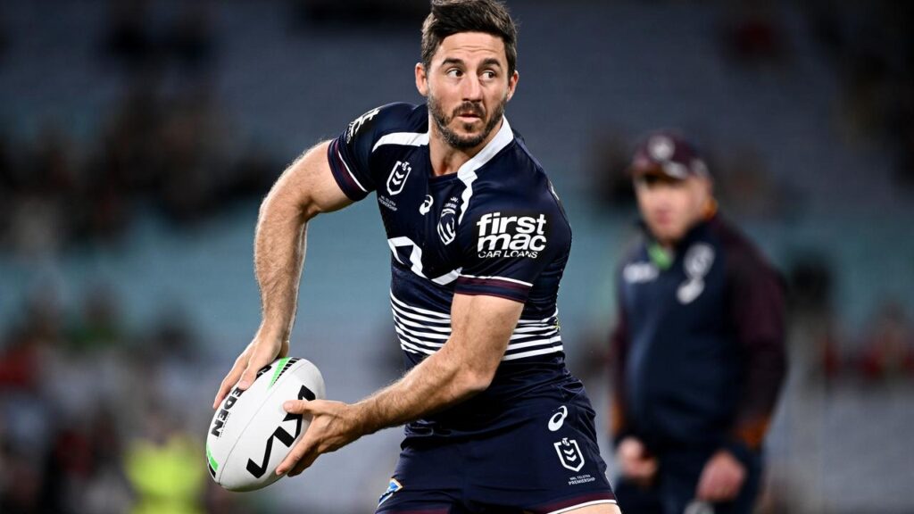 Ben Hunt has signed a contract extension with the Brisbane Broncos.
