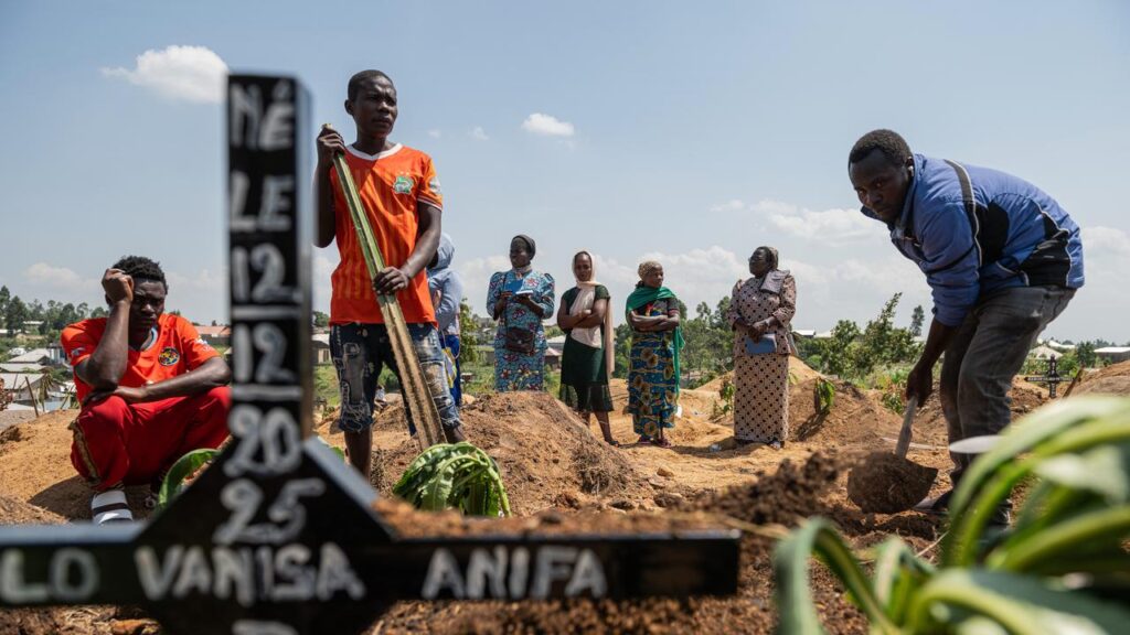 There have been at least 30 deaths at a displacement camp in northeastern Congo.
