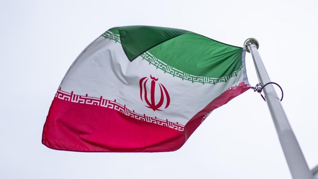 Iran has urged the United Nations Security Council to respond to a US “violation” of a ceasefire .
