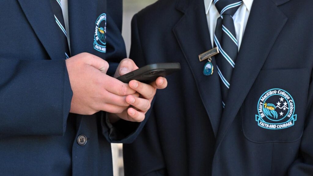 It’s six months since the social media ban for children started and it’s unclear how it’s going.
