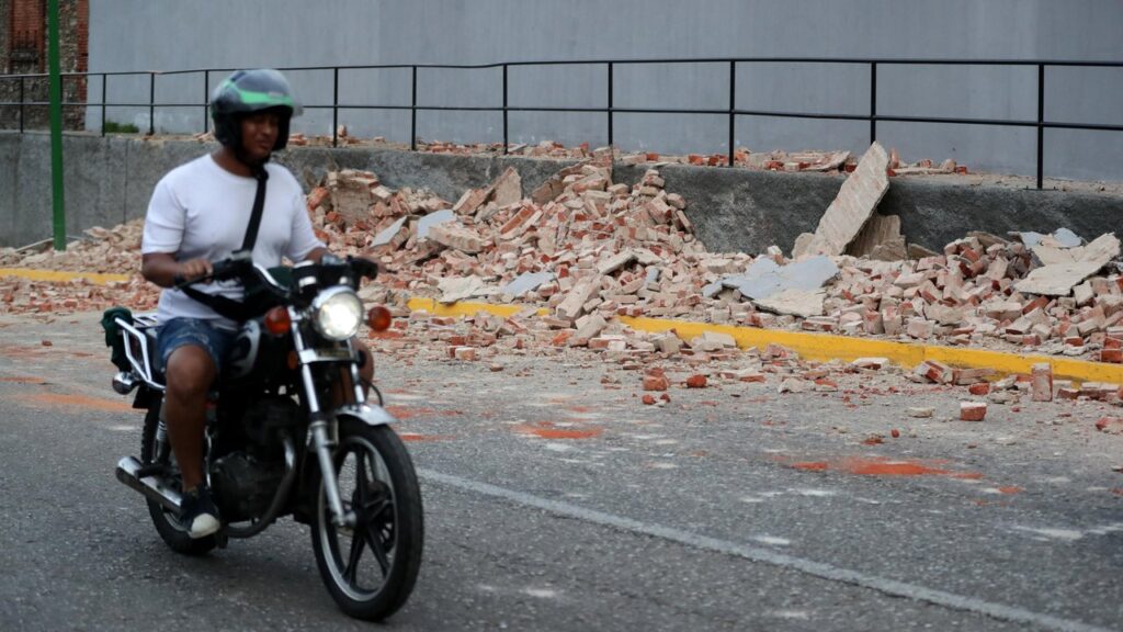 Two strong earthquakes struck Venezuela with damage to buildings in Caracas.
