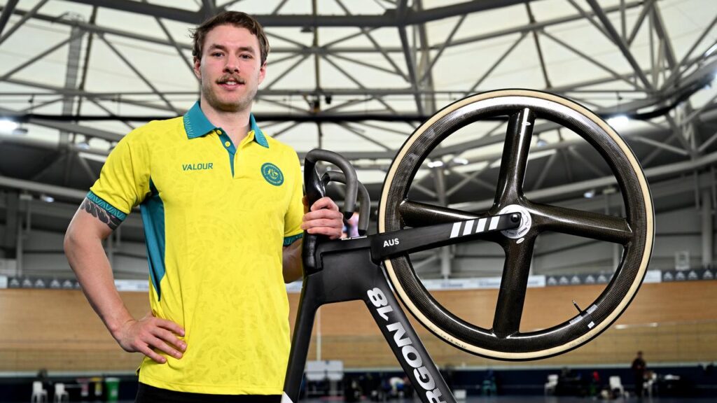 Australian cyclist Leigh Hoffman has extra motivation to defend his team sprint gold in Glasgow.
