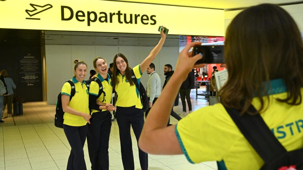 The Diamonds have jetted out on a mission to claim another Commonwealth Games crown.
