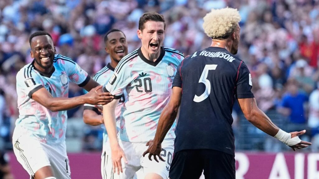 Belgium have put off-field controversy aside to sink the US in their last-16 World Cup clash.
